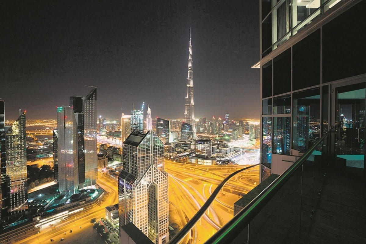 حفلات دينية وغسيل أموال ومأوى للمافيات.. كيف تحولت دبي لأكبر “ساحة ألعاب” للسياح الإسرائيليين؟