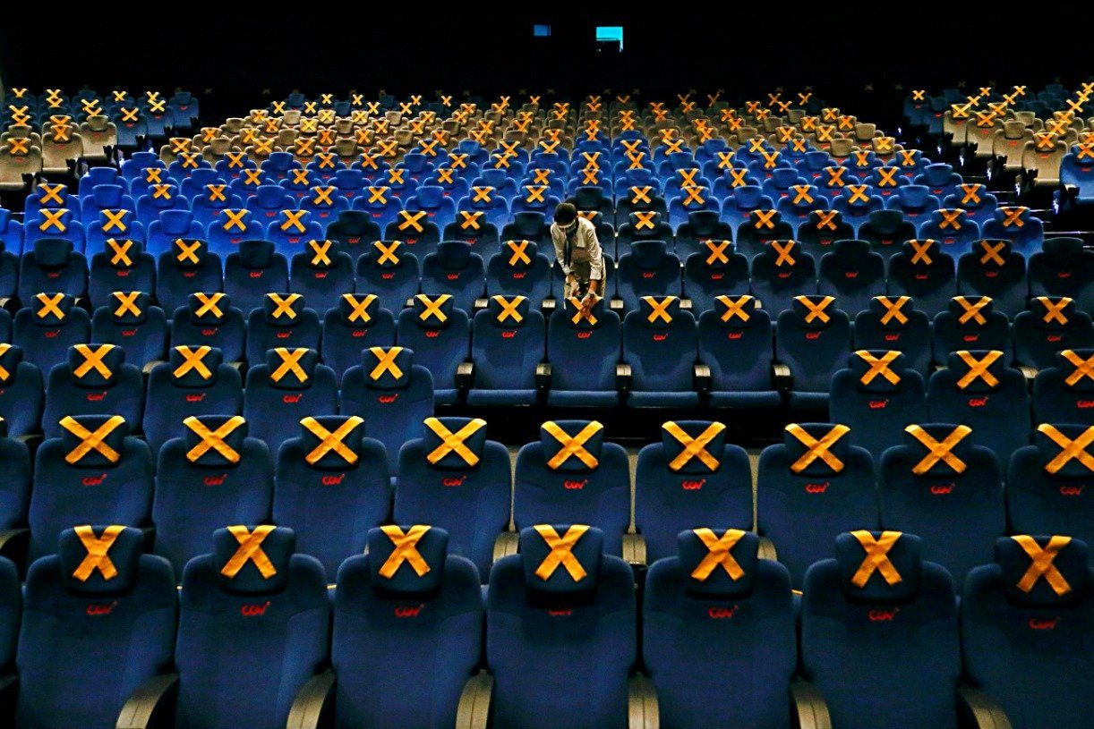 هل تُشكّل حروب “نتفلكس” وأخواتها من منصات البث الرقمي تهديداً وجودياً لصناعة السينما؟