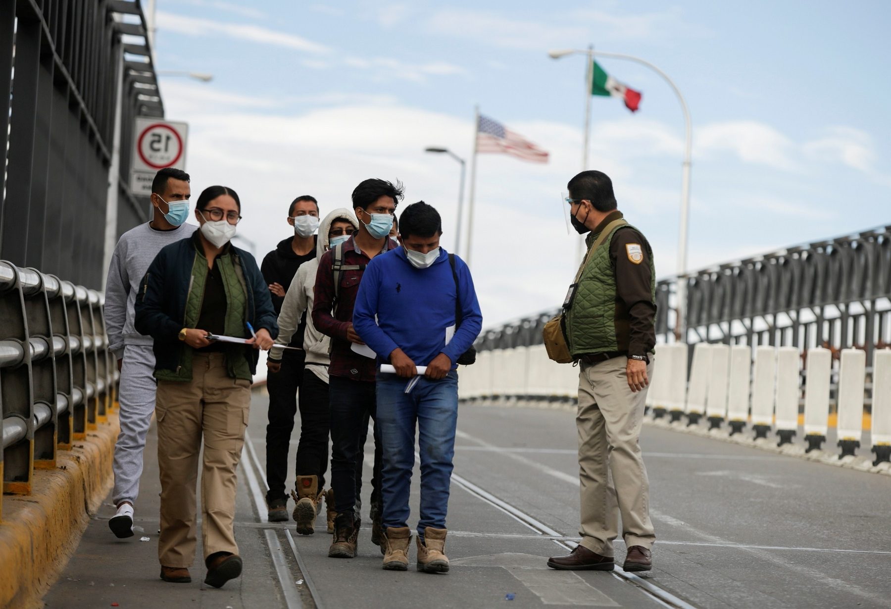 هجرة سرية /رويترز