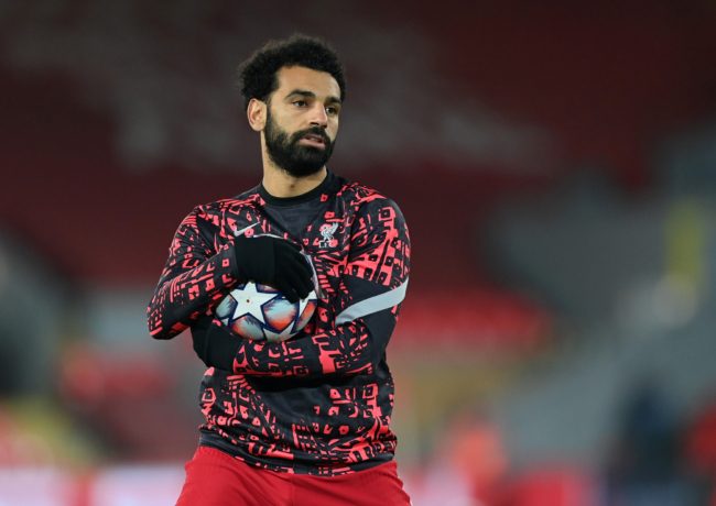 المقابل المالي ومشاكله مع ماني وعدم الفوز بالكرة الذهبية.. لماذا قد يغادر محمد صلاح ليفربول قريباً؟