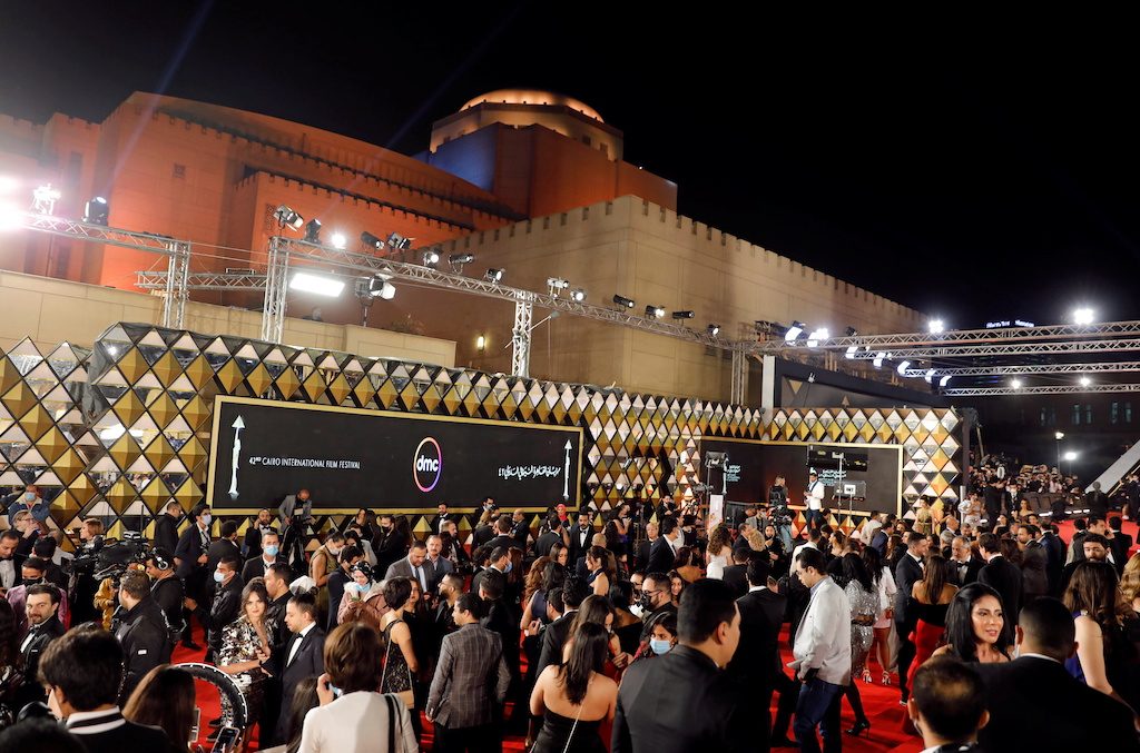 في ظروف استثنائية فرضتها كورونا.. مهرجان القاهرة السينمائي يطلق دورته الـ42