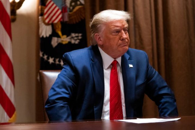 اتهمها بـ”تهديد أرواح الأمريكيين بالخارج”.. إيران تحذّر ترامب من أي “مغامرة” قبل مغادرة البيت الأبيض