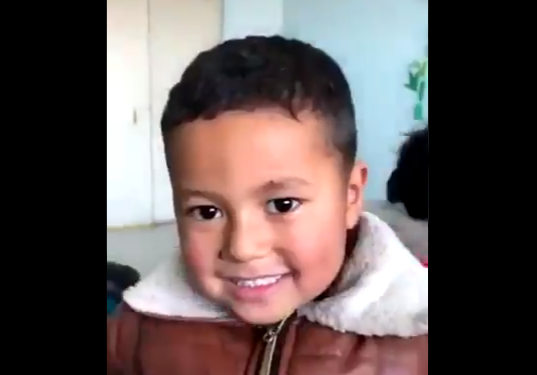 الإيغور فيديو طفل