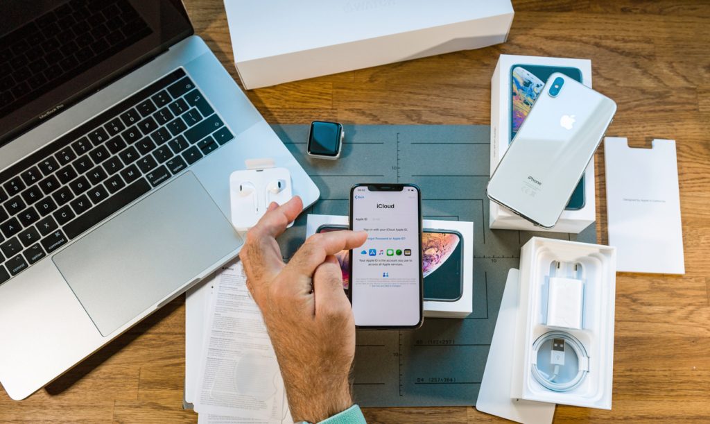 حذف الصور من هاتف iPhone،