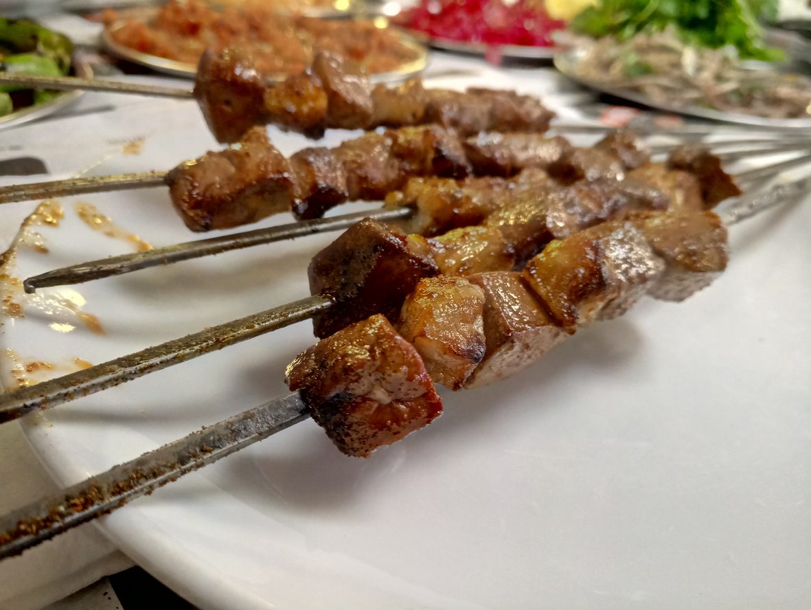 istock\ أطعمة تخفف القلق والتوتر