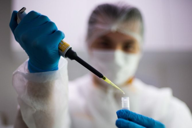 فيروس كورونا لقاح