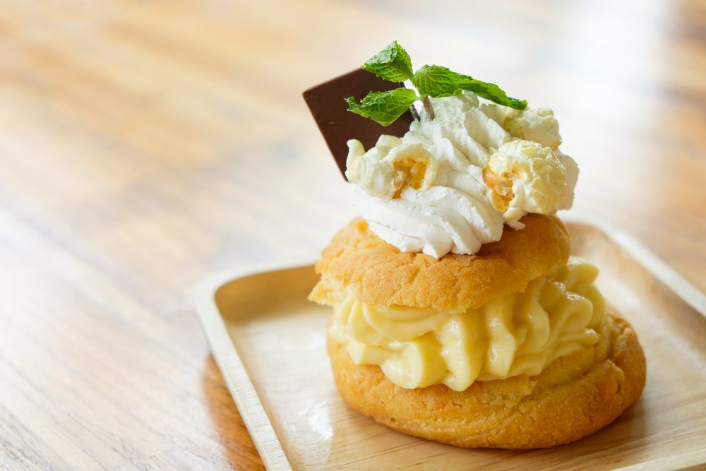 Shutterstock/ حلوى شو كريم اليابانية