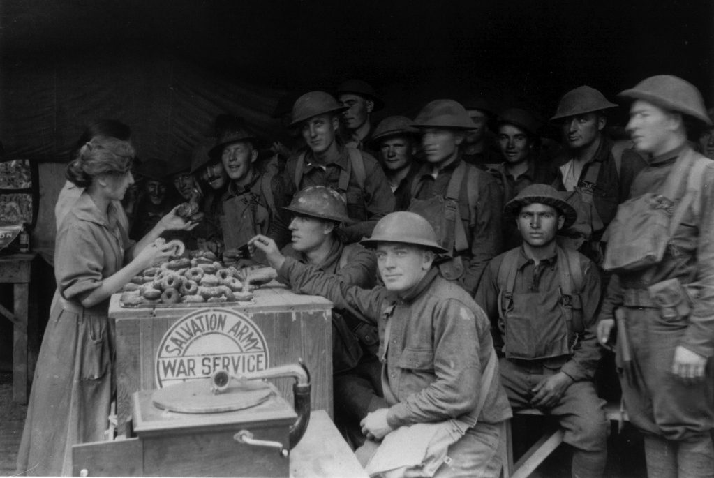 Salvation Army/ الدونات وعلاقتها بالحرب العالمية الأولى