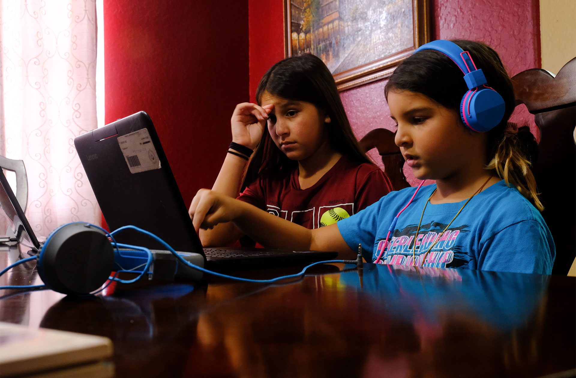 أيهما سينتصر التعليم الإلكتروني أم المدارس؟ إليك ما يقوله الخبراء عن شكل التعليم أثناء الجائحة وبعدها