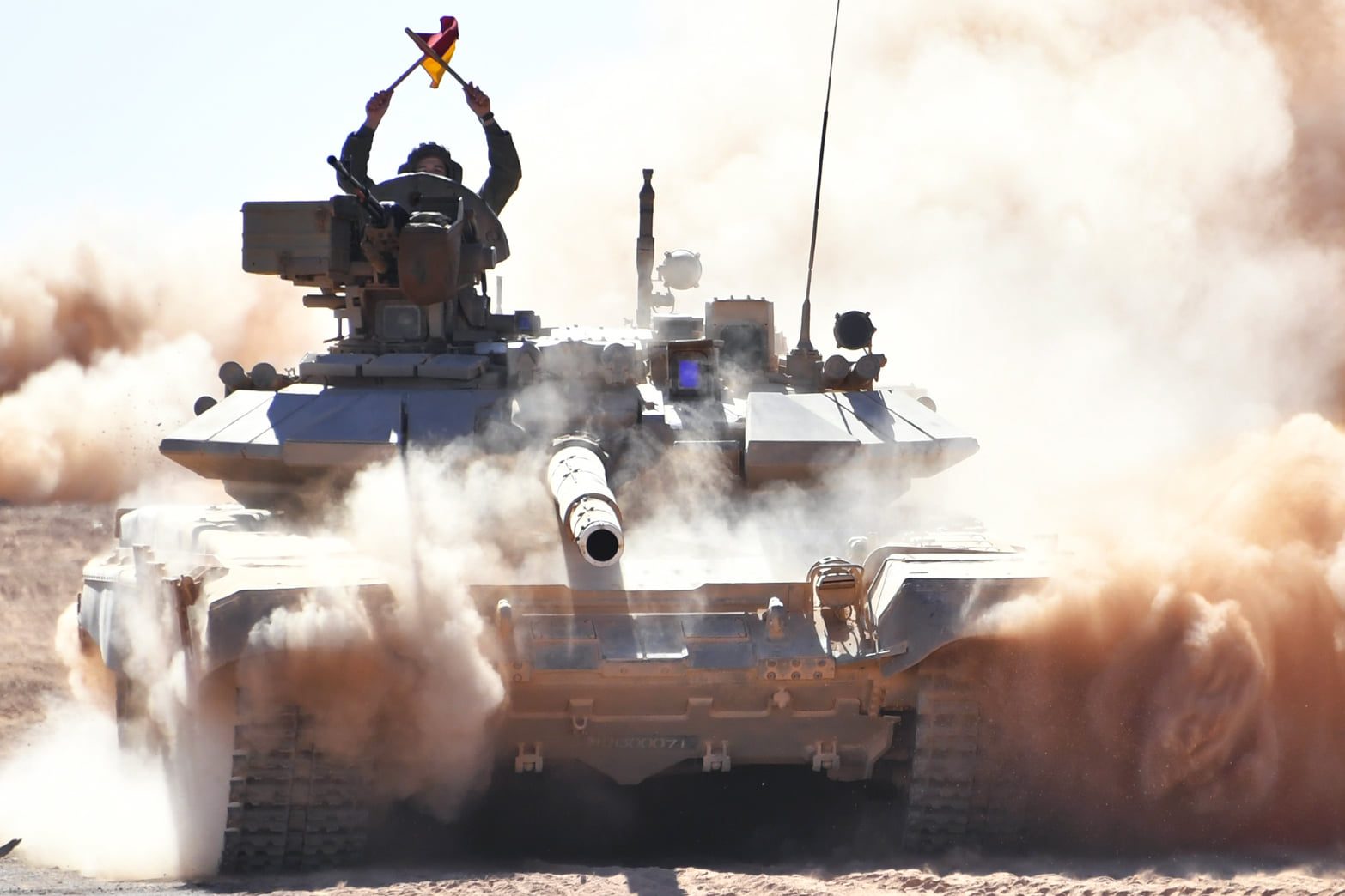 استُخدِمت فيها صواريخ روسية وطائرات أمريكية.. مناورات عسكرية جزائرية كبرى على الحدود مع المغرب