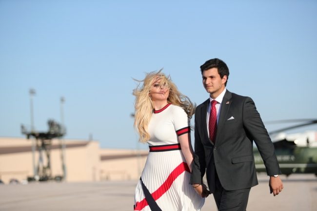 اشتراه من دبي وتتعدى قيمته مليون دولار.. الملياردير “بولس” يتقدم لخطبة تيفاني ترامب بخاتم ألماسي نادر (صور)