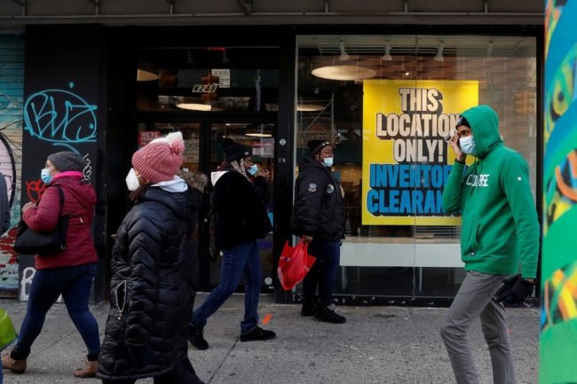 المخابرات الأمريكية تتابع تحركات مواطنيها دون إذنهم! تقرير يكشف تواطؤ شركات وسيطة لتعقب الهواتف