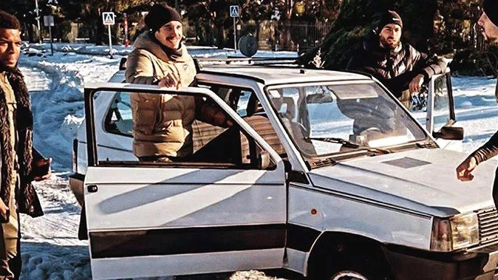 لاعبو أتلتيكو مدريد يحضرون إلى التدريبات