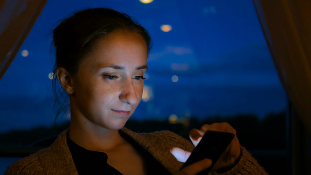 الضوء الأزرق