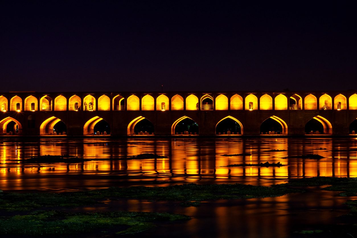 iStock/ جسر سي وسه بل
