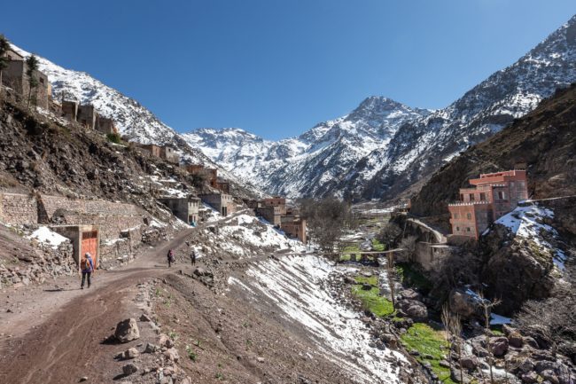 التعليم رفاهية والحصول على المياه مشقة كبيرة.. هل تعرف حال المهمَّشين في جبال المغرب؟