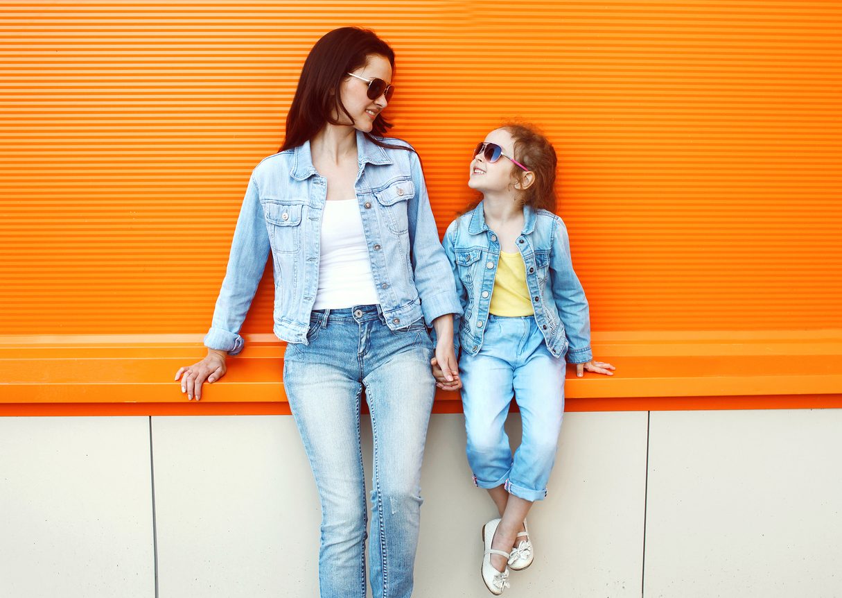 iStock\ بناطيل الجينز