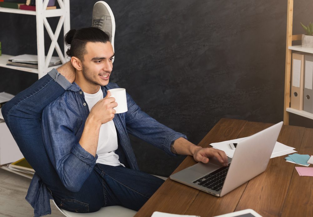 Shutterstock/ تمارين مرونة الجسم