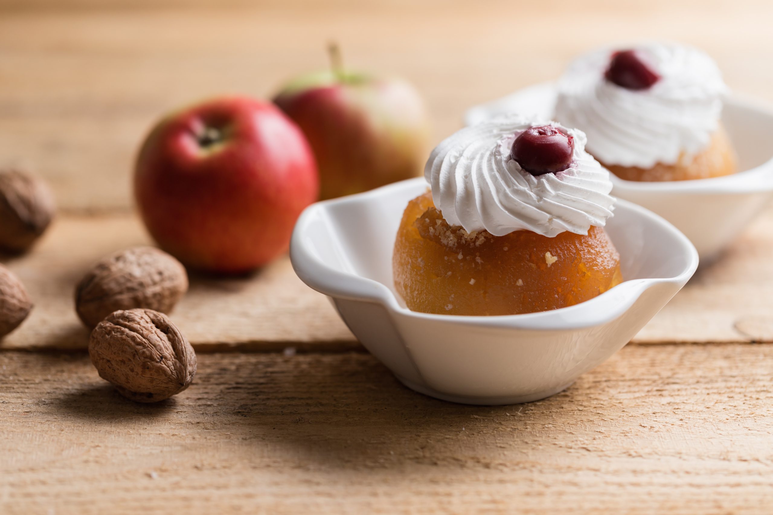 طريقة تحضير كعكة التفاح بالكراميل