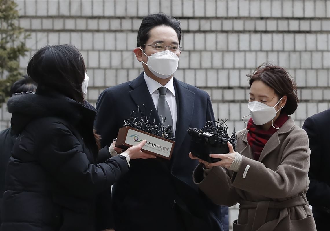 كوريا الجنوبية تسجن وريث إمبراطورية سامسونغ