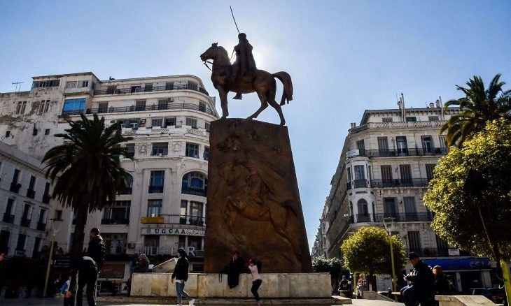 الأمير عبد القادر الجزائري تمثال الأمير عبد القادر الجزائري فرنسا الجزائر