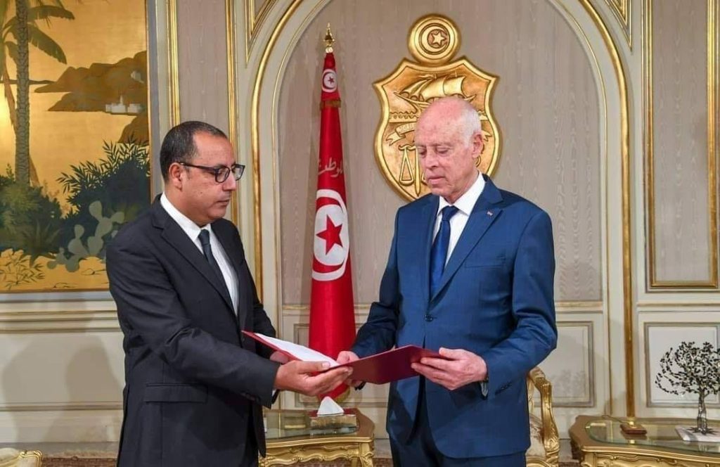 الأزمة بين سعيد والمشيشي