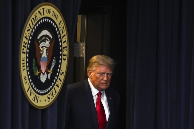 اتهام لترامب بارتكاب “خيانة تاريخية”.. مدّعون يُصعّدون ضد الرئيس السابق قبل بدء محاكمته