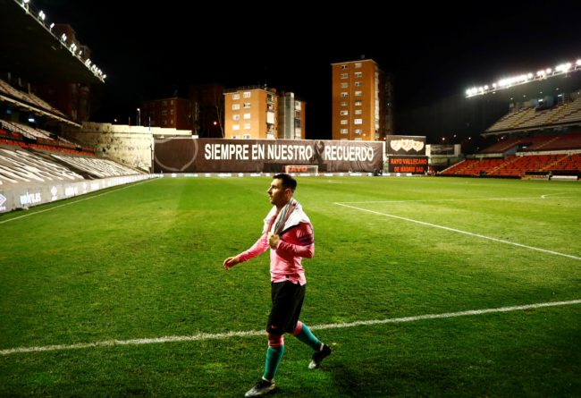 هل يفعلها مجدداً ويجاور سواريز؟.. المباراة التي ارتدى فيها ميسي قميص أتلتيكو مدريد