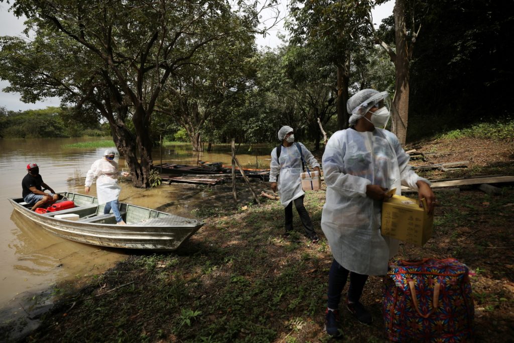 عمال الصحة في البرازيل لقاح كورونا