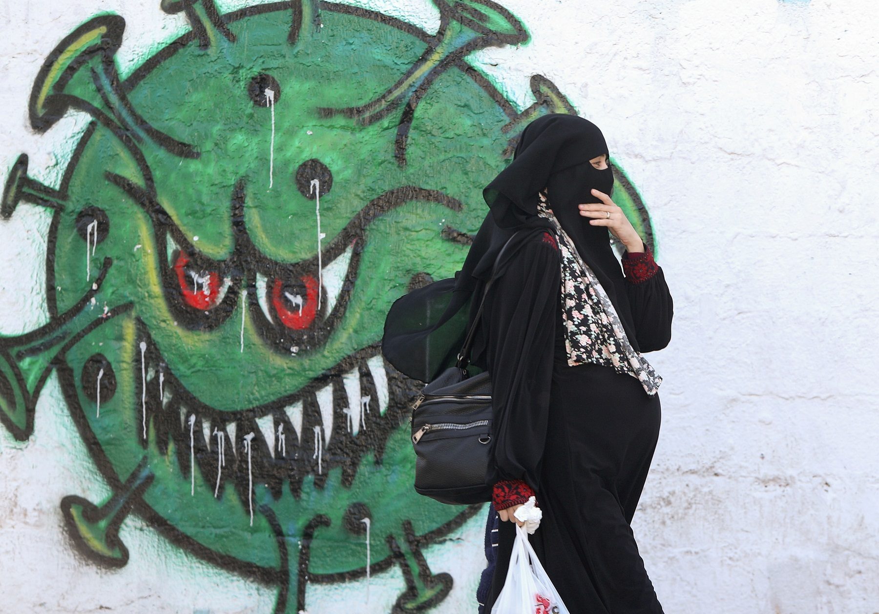 لقاحات كورونا غزة