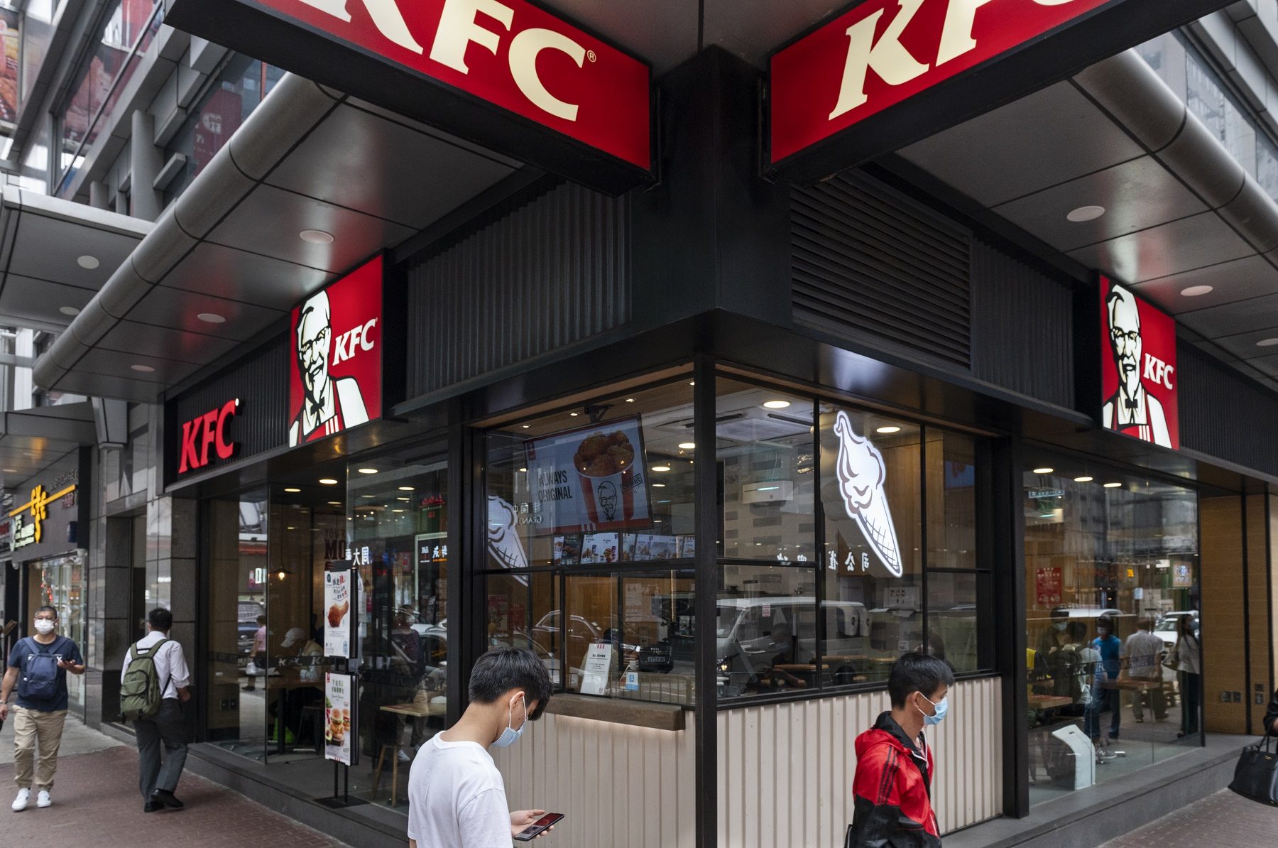 مطعم للأطعمة السريعة/ رويترز