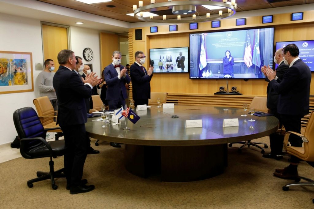 التطبيع بين كوسوفو وإسرائيل يدخل حيز التنفيذ