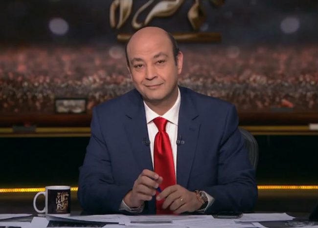 “تطبيلنا كان له أصوات وتطبيلك له أبراج ودولارات”.. عمرو أديب يهاجم نجيب ساويرس بسبب تغريدة