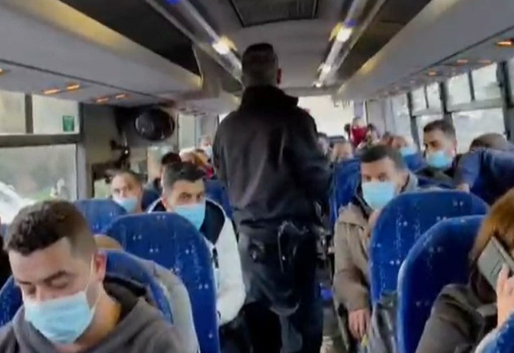 حافلة إسرائيلية/ منصات التواصل