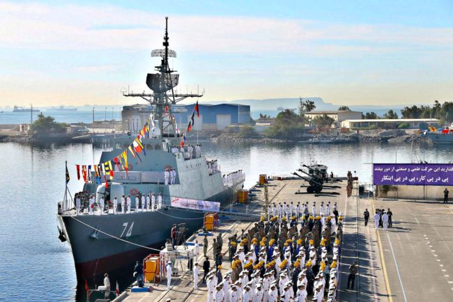 هل يمكن للبحرية الإيرانية التعافي من تاريخ من الهزائم العسكرية ومفاجأة خصومها بقدراتها الجديدة؟