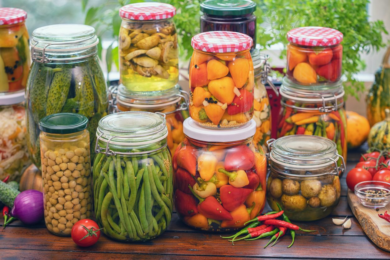 كان صديقاً للمحاربين والبحارة والملكات.. تاريخ مختصر لصناعة المخلل من عصور ما قبل الميلاد حتى اليوم