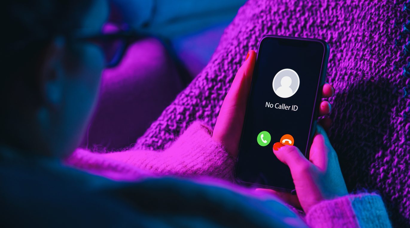 تريد الاتصال بأحد ما ولا تريد أن يعرف رقمك الشخصي؟.. حيلة سريعة لهواتف Android وIOS ستساعدك على ذلك