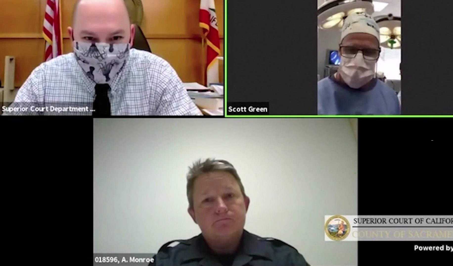 الطبيب الأمريكي أثناء المحاكمة الافتراضية والعملية الجراحية