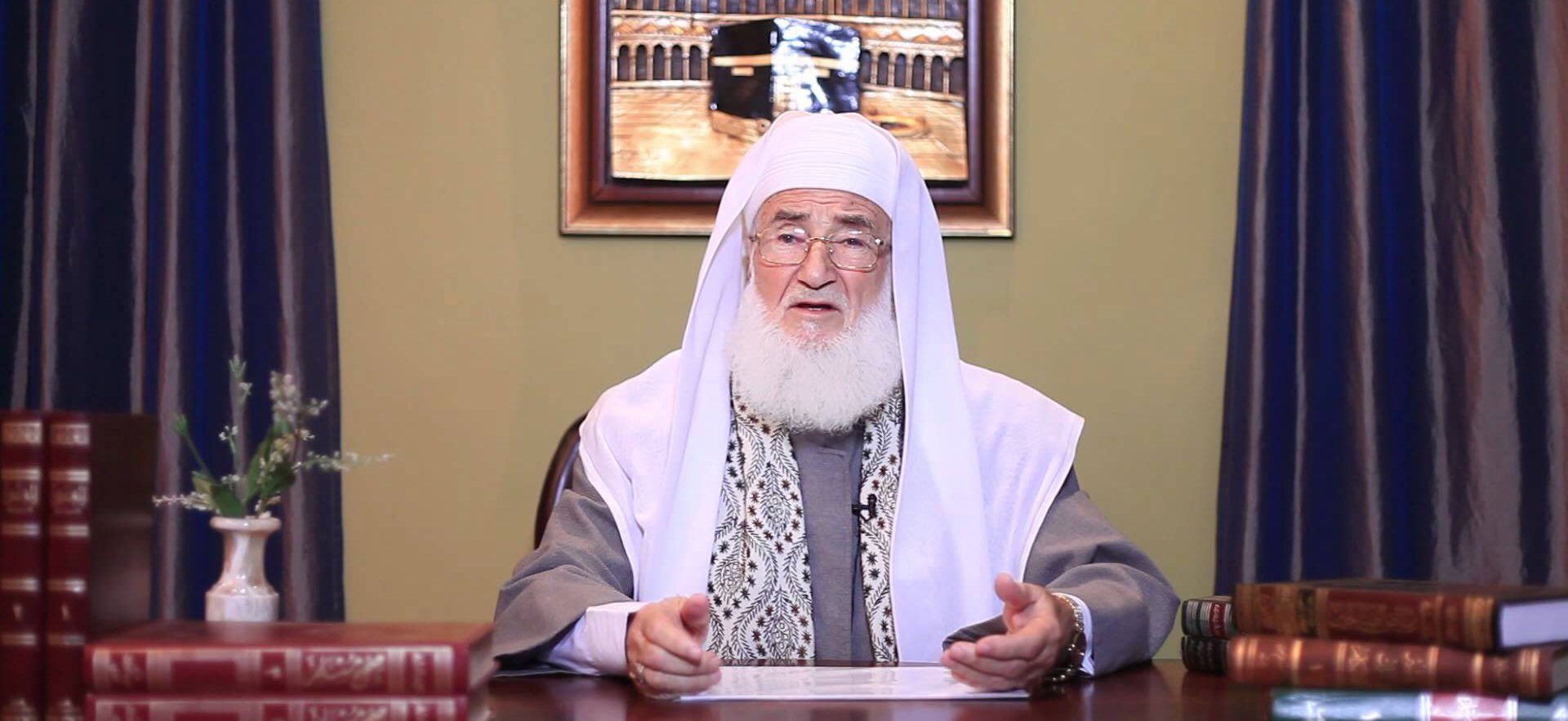 دعم الثورة السورية ووصف الأسد بـ”مسيلمة الكذاب”.. رحيل علامة التفسير الشيخ علي الصابوني