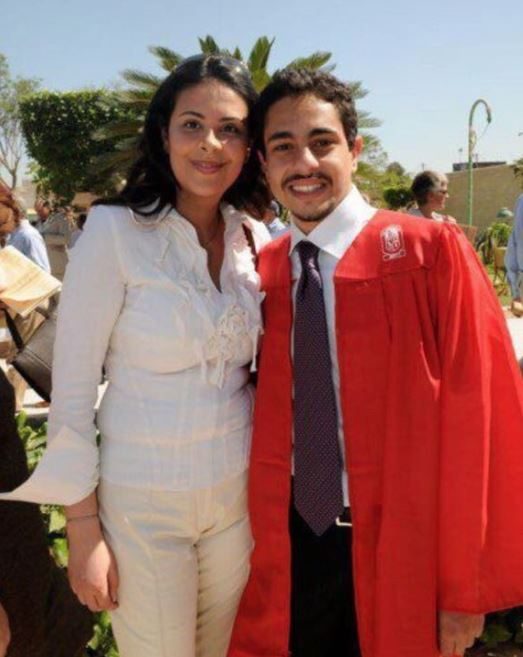 ظهور نادر لنجلَي 