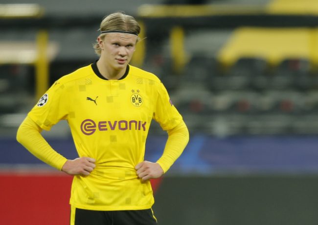 9 أندية تسعى للفوز بخدماته.. خروج دورتموند من دوري الأبطال يشعل الصراع على هالاند