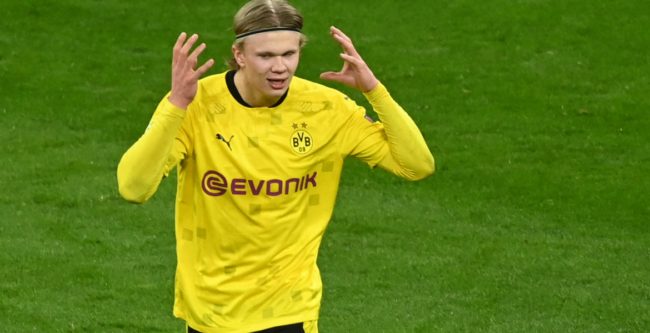 صبر النادي بدأ ينفد بسبب تصرفات وكيله.. دورتموند يُمهِل هالاند شهرين لحسم مستقبله