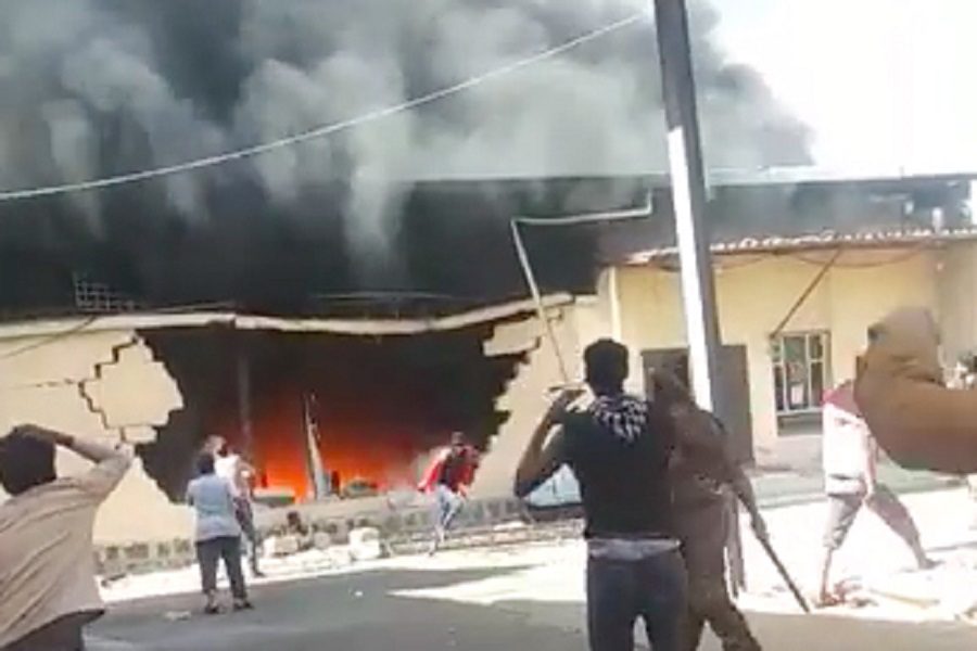 مقتل عشرات المهاجرين على يد حوثيين