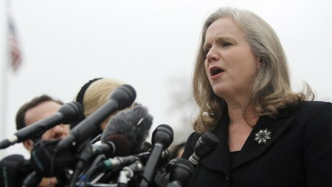 إدارة بايدن تُقيل موظفة بالبيت الأبيض موالية لترامب.. رفضت الاستقالة طواعية