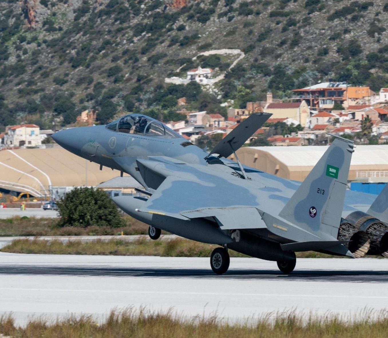 مقاتلات سعودية تصل اليونان للمشاركة  بمناورات مشتركة فوق المتوسط.. تدريب أثار استياءً تركيّاً