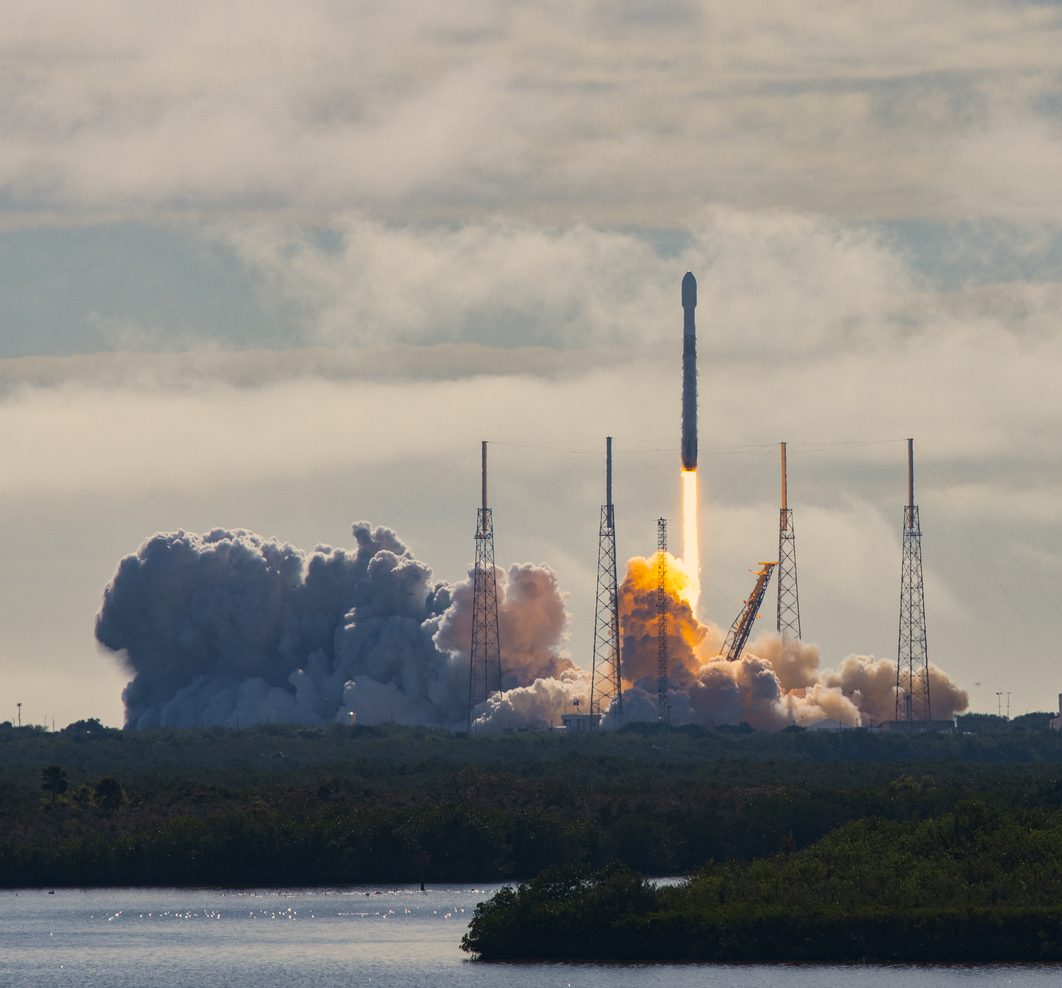 لماذا تم تقييم SpaceX بـ74 مليار دولار وهل ستصبح قريباً شركة تتجاوز قيمتها التريليون؟