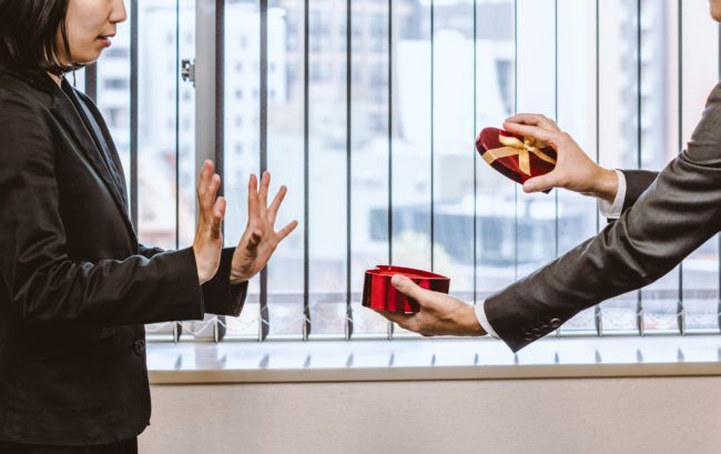 ما هي عقوبة التحرش في الدول العربية؟