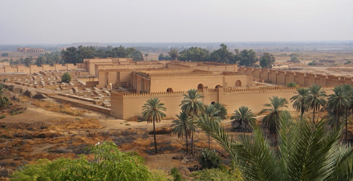 من شريعة حمورابي إلى مكتبة آشور بانيبال.. لماذا يجب التصدي لمحاولات طمس حضارات العراق القديمة؟