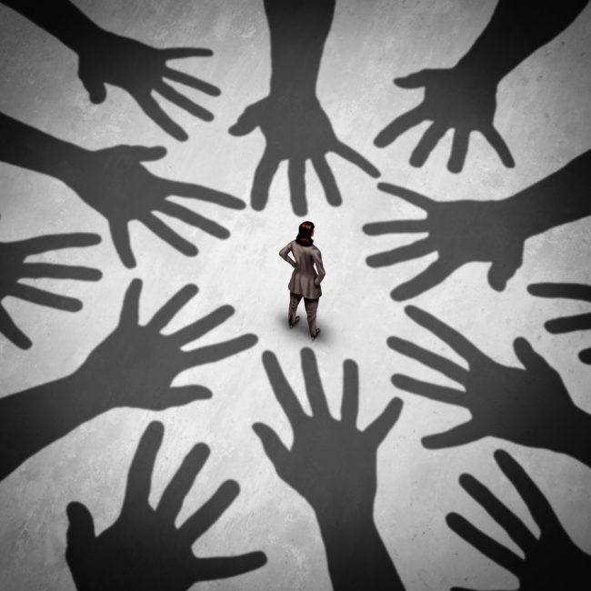 طبيبة السلام ومتحرش المعادي.. ماذا تفعل الدولة لمجتمع على شفا حفرة الانهيار؟