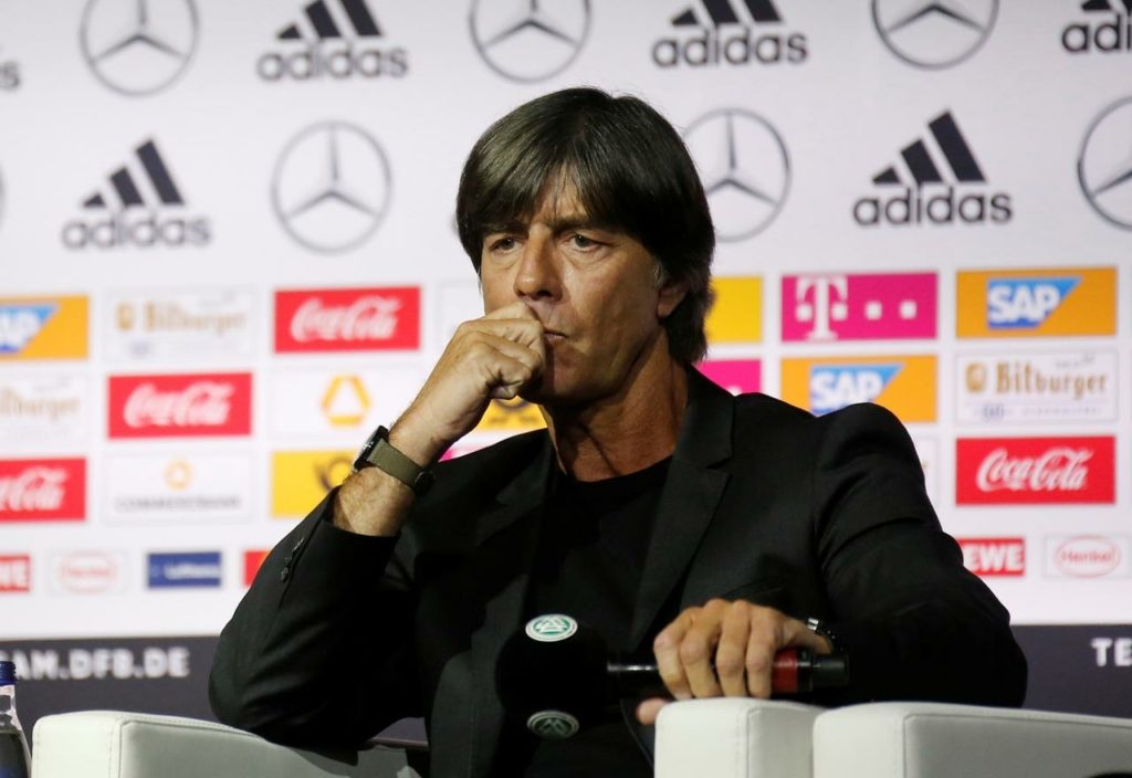 لوف يقود منتخب ألمانيا منذ 15 عاماً